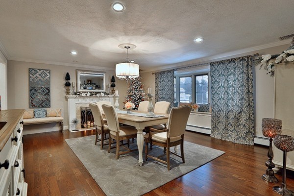 10 Beaver Road Reading, MA 01867 - Photo 6 of 30 Gallery Image 6