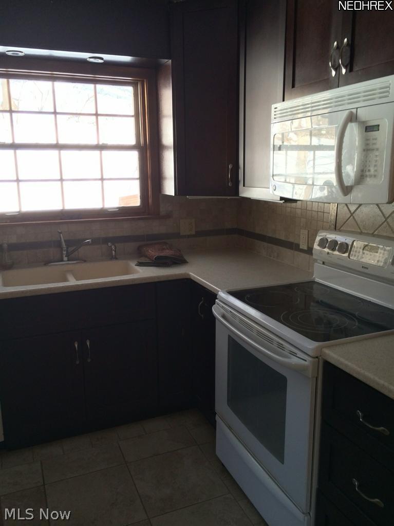 10157 Wisner Road Willoughby, OH 44094 - Photo 4 of 25