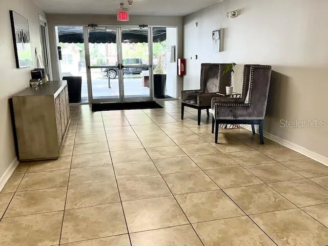 $2,000 | 406 West Azeele Street, Unit 402, Tampa, FL 33606