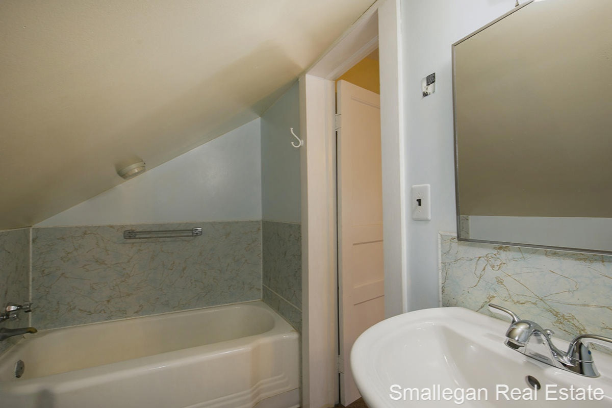 745 Foreman Street Southeast Lowell, MI 49331 - Photo 23 of 33 IMG_6133