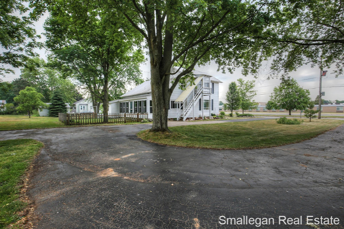 745 Foreman Street Southeast Lowell, MI 49331 - Photo 28 of 33 IMG_6159_60_61