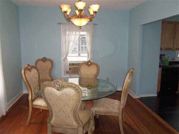 55 Ardmore Street Springfield, MA 01104 - Photo 7 of 20 Gallery Image 7