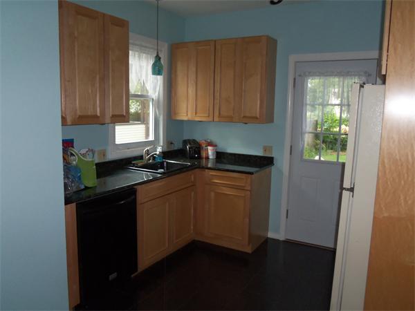 55 Ardmore Street Springfield, MA 01104 - Photo 9 of 20 Gallery Image 9