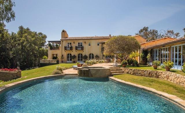 1525 Las Tunas Road Montecito, CA 93108 - Photo 21 of 28 a view of a house with swimming pool and sitting area