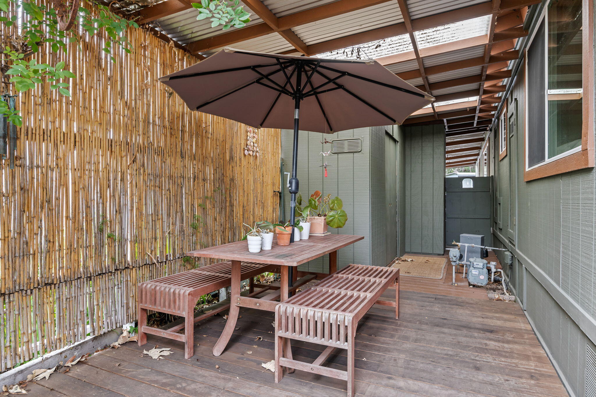 333 Old Mill Road, Unit 32 Santa Barbara, CA 93110 - Photo 29 of 32 26 - Side Patio