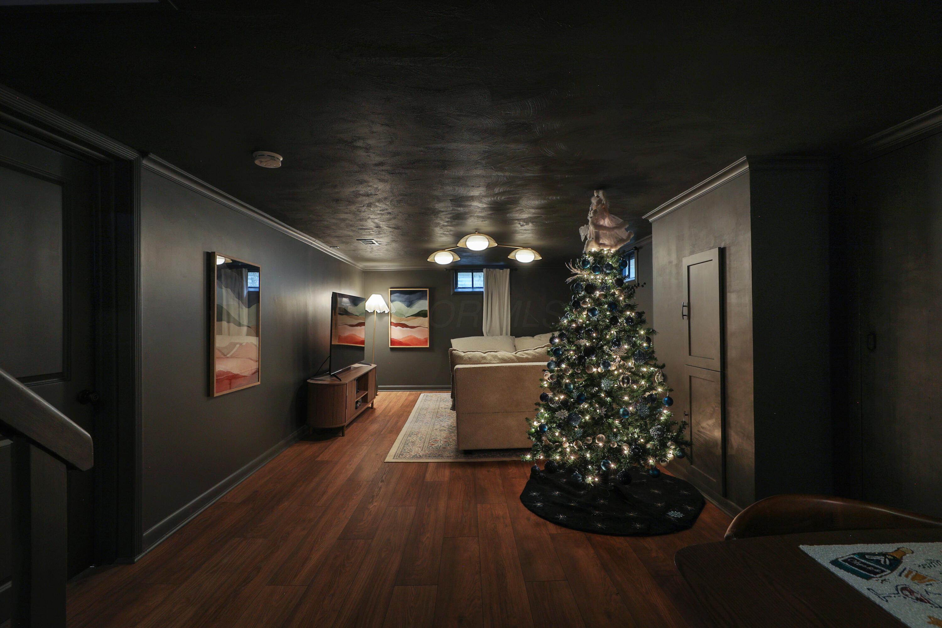 125 Sheffield Road Columbus, OH 43214 - Photo 48 of 60 Finished lower level