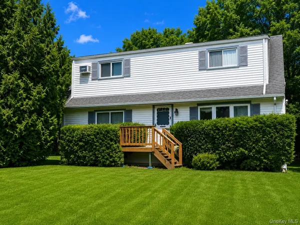 $775,000 | 1 Hilltop Road, New City, NY 10956