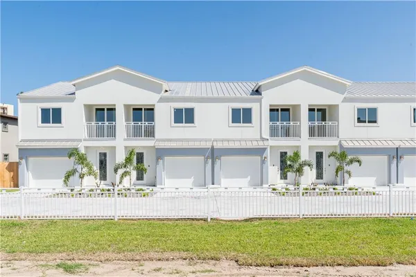 $500,000 | 109 East Parade Drive, Unit G, South Padre Island, TX 78597