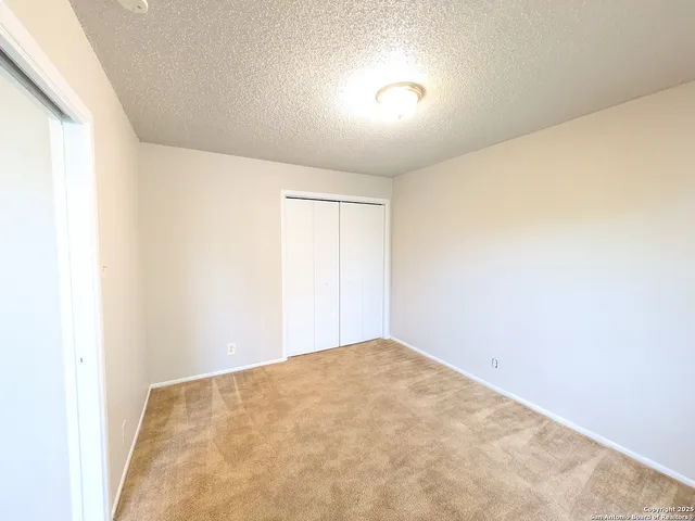 $1,075 | 330 West Byrd Boulevard, Unit 2, Universal City, TX 78148