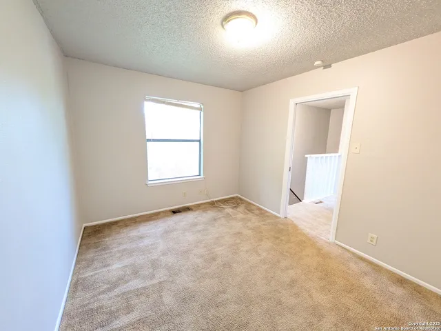 $1,075 | 330 West Byrd Boulevard, Unit 2, Universal City, TX 78148