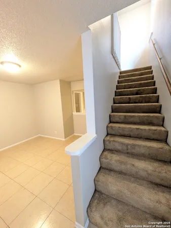 $1,050 | 330 West Byrd Boulevard, Unit 2, Universal City, TX 78148