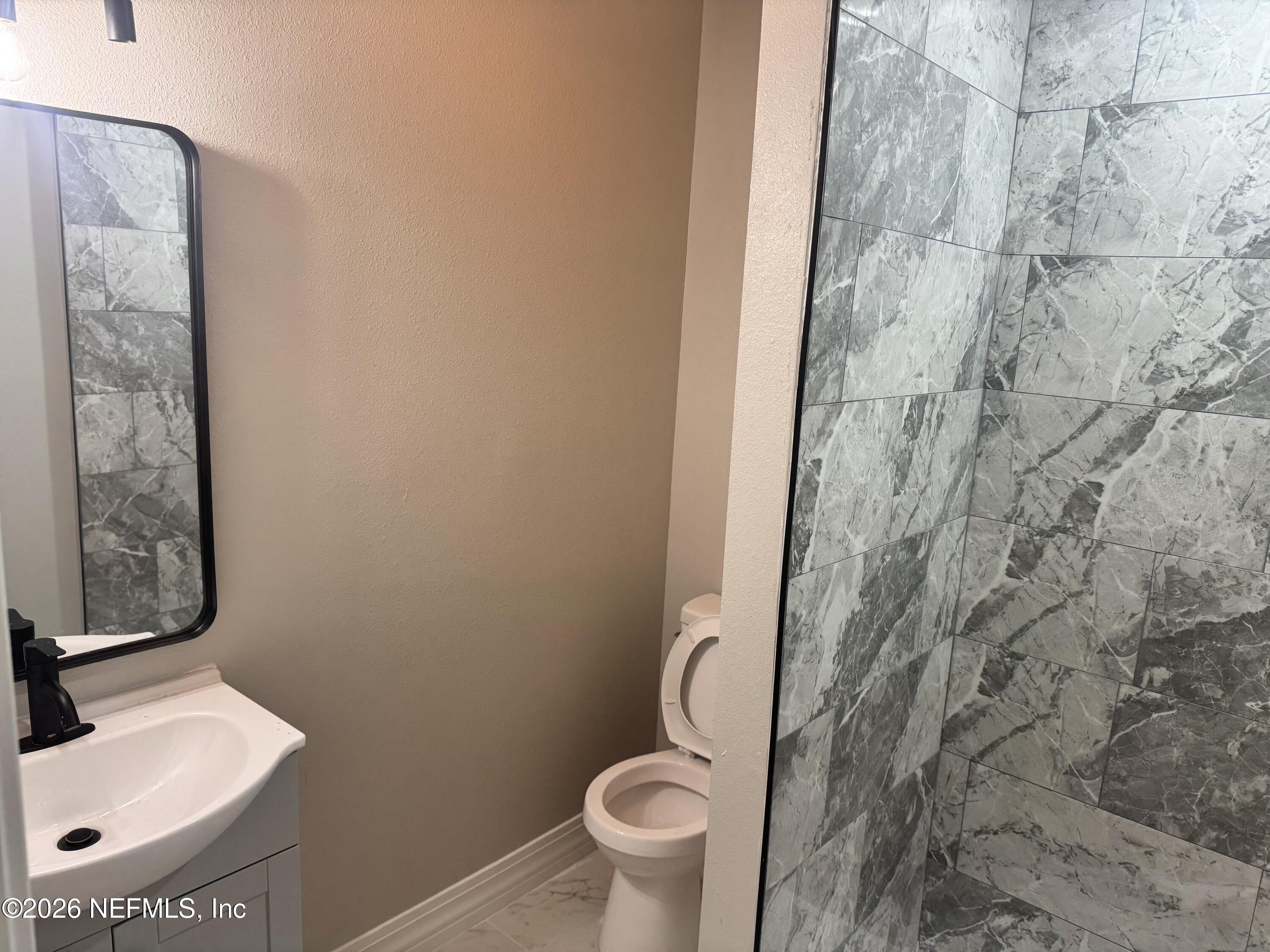 1718 Cornell Road Jacksonville, FL 32207 - Photo 27 of 41 1st Master Bath