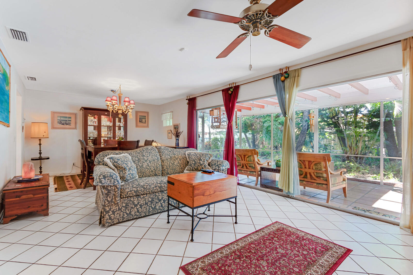 1267 Southwest 5th Street Boca Raton, FL 33486 - Photo 4 of 19 37_HD_1267_SW_5th_Street_27_mls
