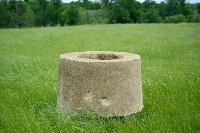 a view of a outdoor space