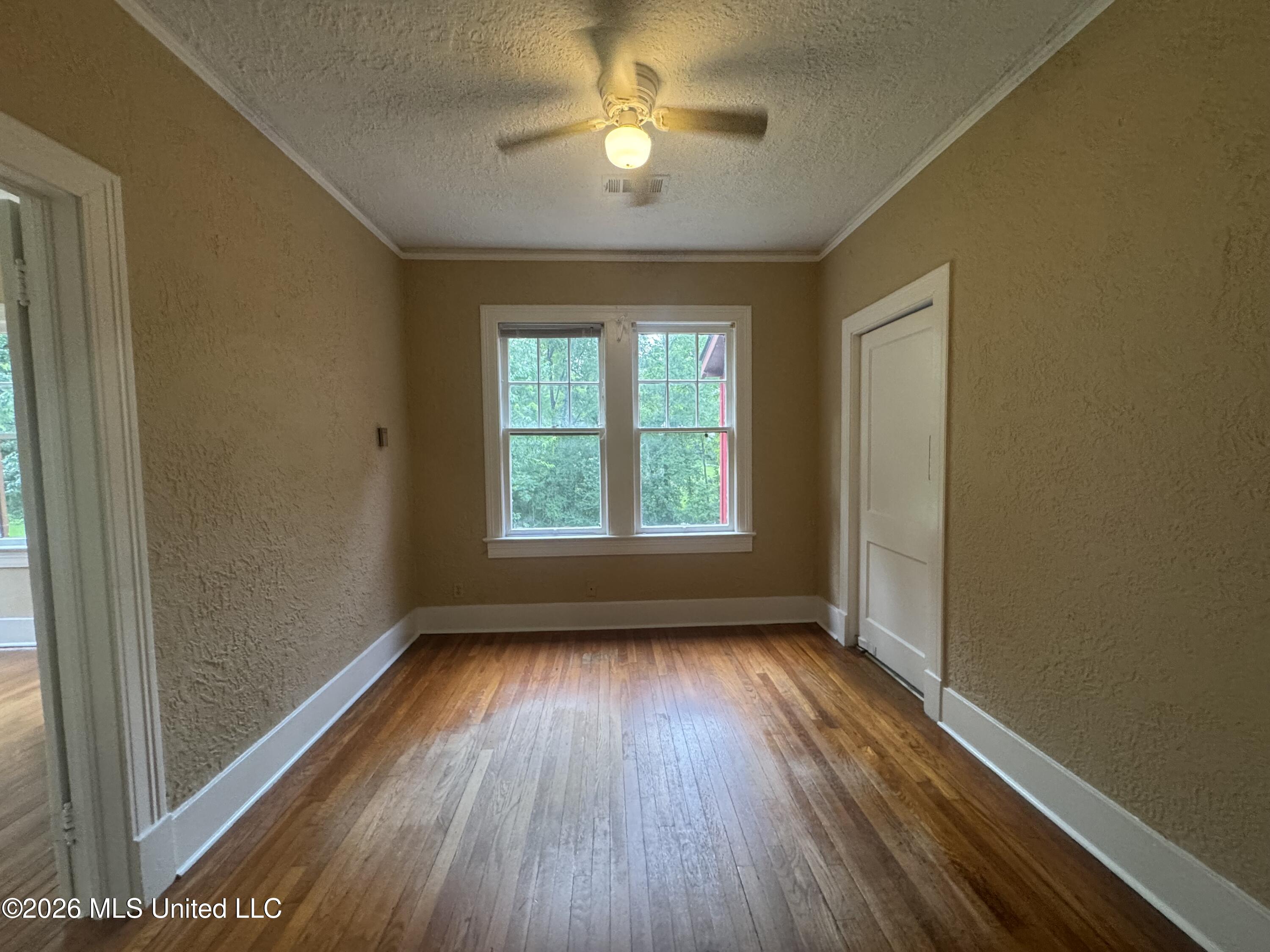 428 Decelle Street Jackson, MS 39216 - Photo 8 of 19 IMG_1231