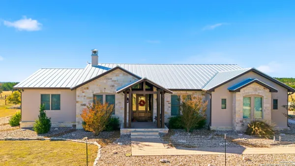 $1,295,000 | 601 Garrison Road, Fredericksburg, TX 78624