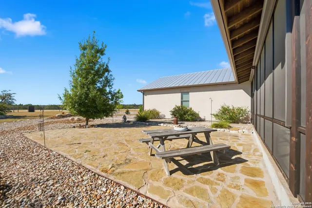 $1,295,000 | 601 Garrison Road, Fredericksburg, TX 78624