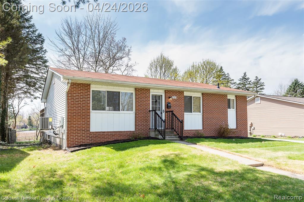 707 Glenwyth Road Brighton, MI 48116 - Photo 2 of 40 Gallery Image 2