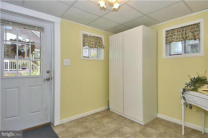 5212 Cochran Road Beltsville, MD 20705 - Photo 15 of 30 Mud Room