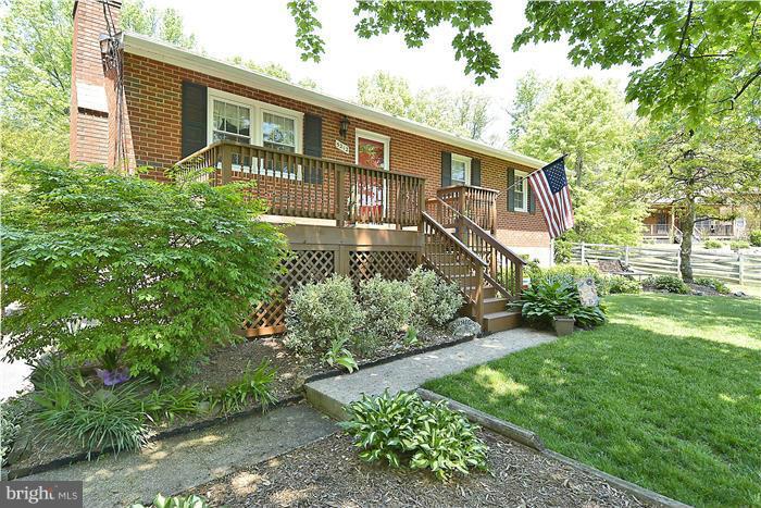 5212 Cochran Road Beltsville, MD 20705 - Photo 27 of 30 Side elevation