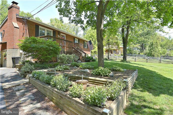 5212 Cochran Road Beltsville, MD 20705 - Photo 28 of 30 Front Garden