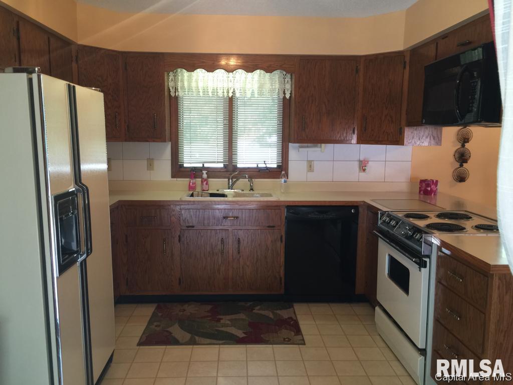 14 Boulder Point Drive Springfield, IL 62711 - Photo 8 of 25