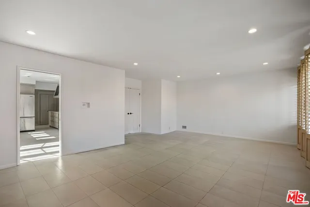 $8,495 | 450 Smithwood Drive, Beverly Hills, CA 90212