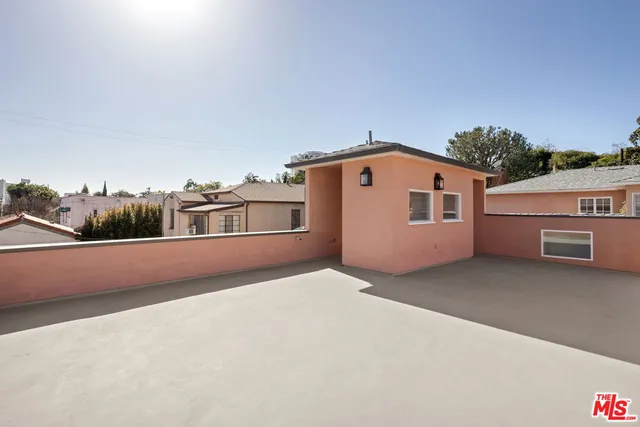 $8,495 | 450 Smithwood Drive, Beverly Hills, CA 90212