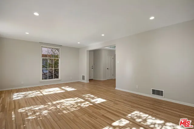 $8,495 | 450 Smithwood Drive, Beverly Hills, CA 90212