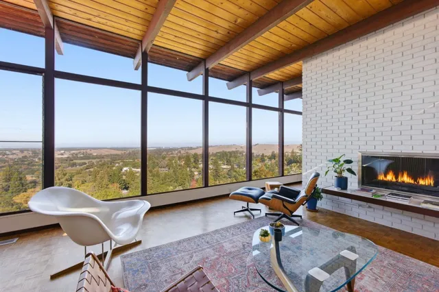 $4,888,000 | 410 Conil Way, Portola Valley, CA 94028