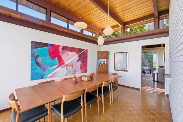 $4,888,000 | 410 Conil Way, Portola Valley, CA 94028