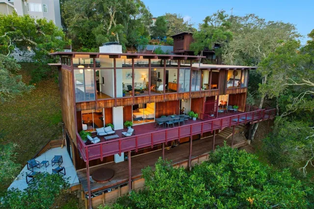 $4,888,000 | 410 Conil Way, Portola Valley, CA 94028
