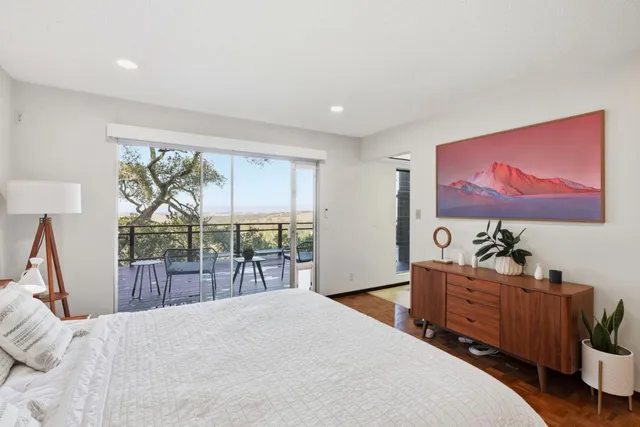 $4,888,000 | 410 Conil Way, Portola Valley, CA 94028