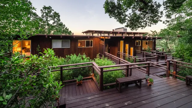 $4,888,000 | 410 Conil Way, Portola Valley, CA 94028