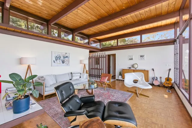 $4,888,000 | 410 Conil Way, Portola Valley, CA 94028