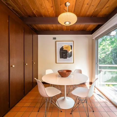 $4,888,000 | 410 Conil Way, Portola Valley, CA 94028