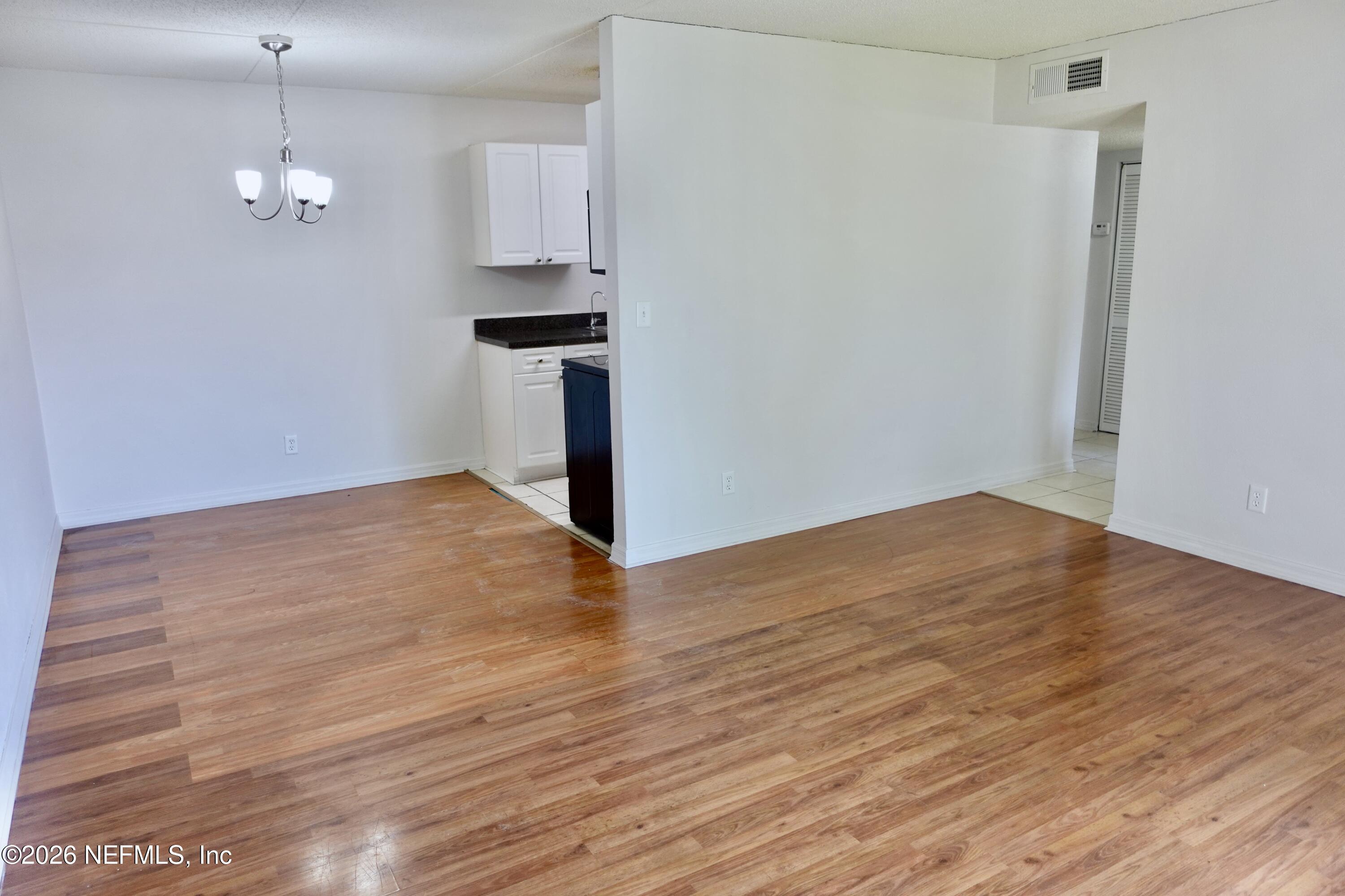 355 Monument Road, Unit 20 D2 Jacksonville, FL 32225 - Photo 6 of 14 Dining