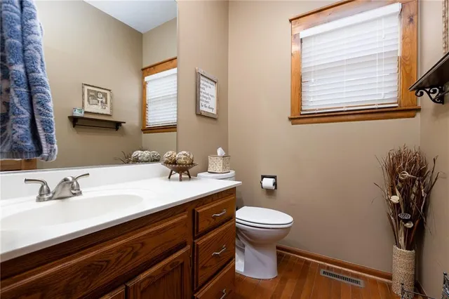 $425,000 | 1303 Telford Drive, Liberty, MO 64068