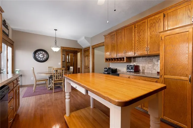 $425,000 | 1303 Telford Drive, Liberty, MO 64068