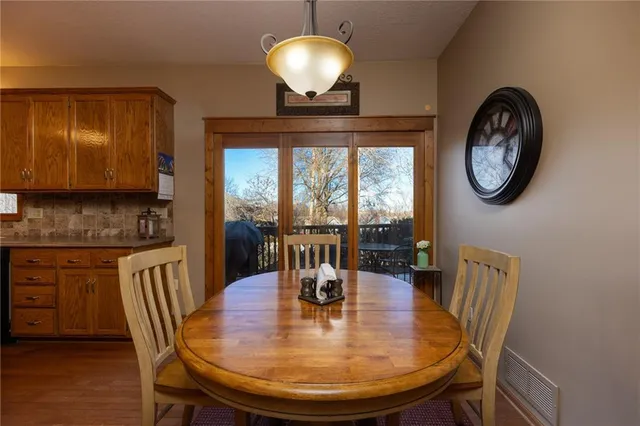 $425,000 | 1303 Telford Drive, Liberty, MO 64068