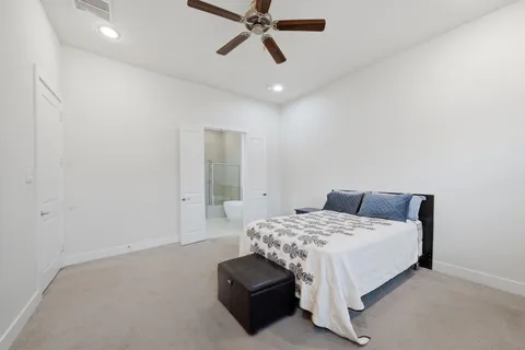 $349,000 | 118 North Hutcheson Street, Houston, TX 77003