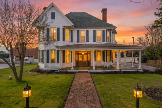 $799,000 | 208 South Main Street, Abbeville, SC 29620