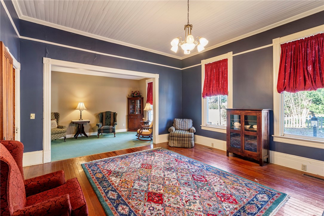 208 South Main Street Abbeville, SC 29620 - Photo 16 of 50