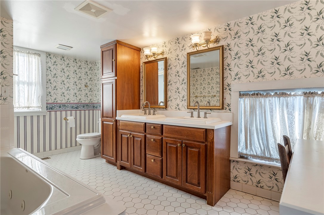 208 South Main Street Abbeville, SC 29620 - Photo 28 of 50