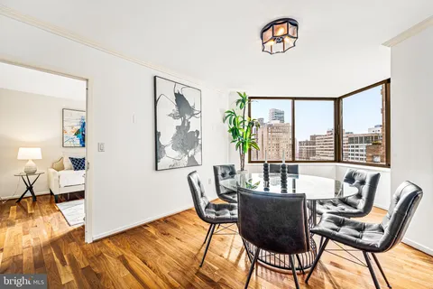 $1,050,000 | 202 West Rittenhouse Square, Unit 1508, Philadelphia, PA 19103