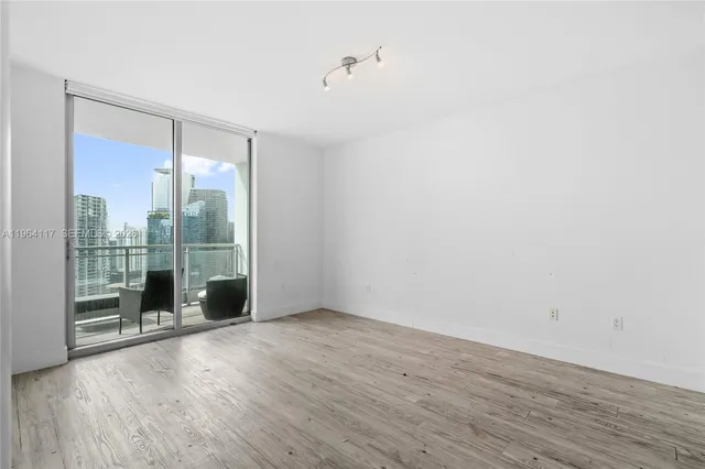$3,800 | 90 Southwest 3rd Street, Unit 4203, Miami, FL 33130
