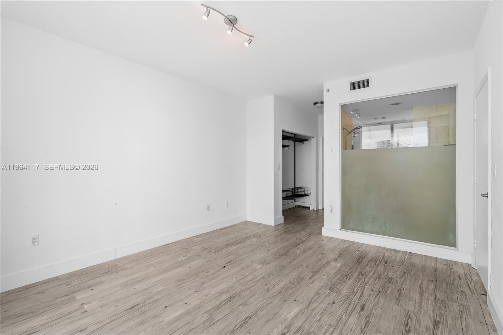 90 Southwest 3rd Street, Unit 4203 Miami, FL 33130 - Photo 20 of 36