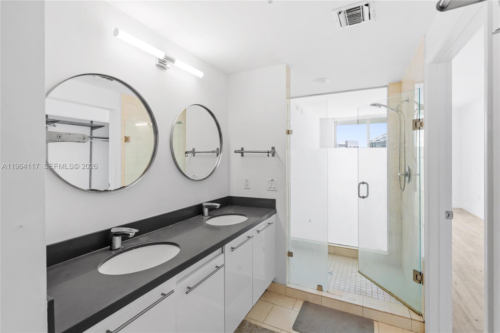 90 Southwest 3rd Street, Unit 4203 Miami, FL 33130 - Photo 23 of 36