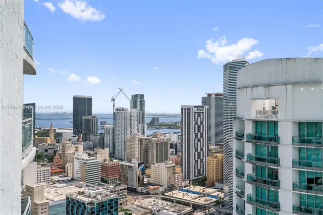 $3,800 | 90 Southwest 3rd Street, Unit 4203, Miami, FL 33130