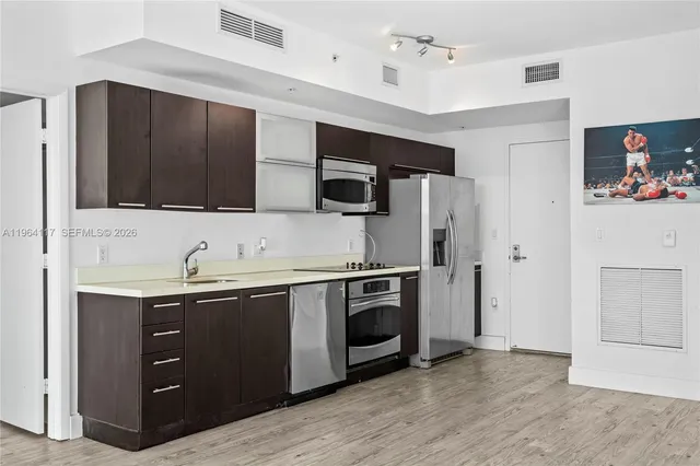 $3,800 | 90 Southwest 3rd Street, Unit 4203, Miami, FL 33130